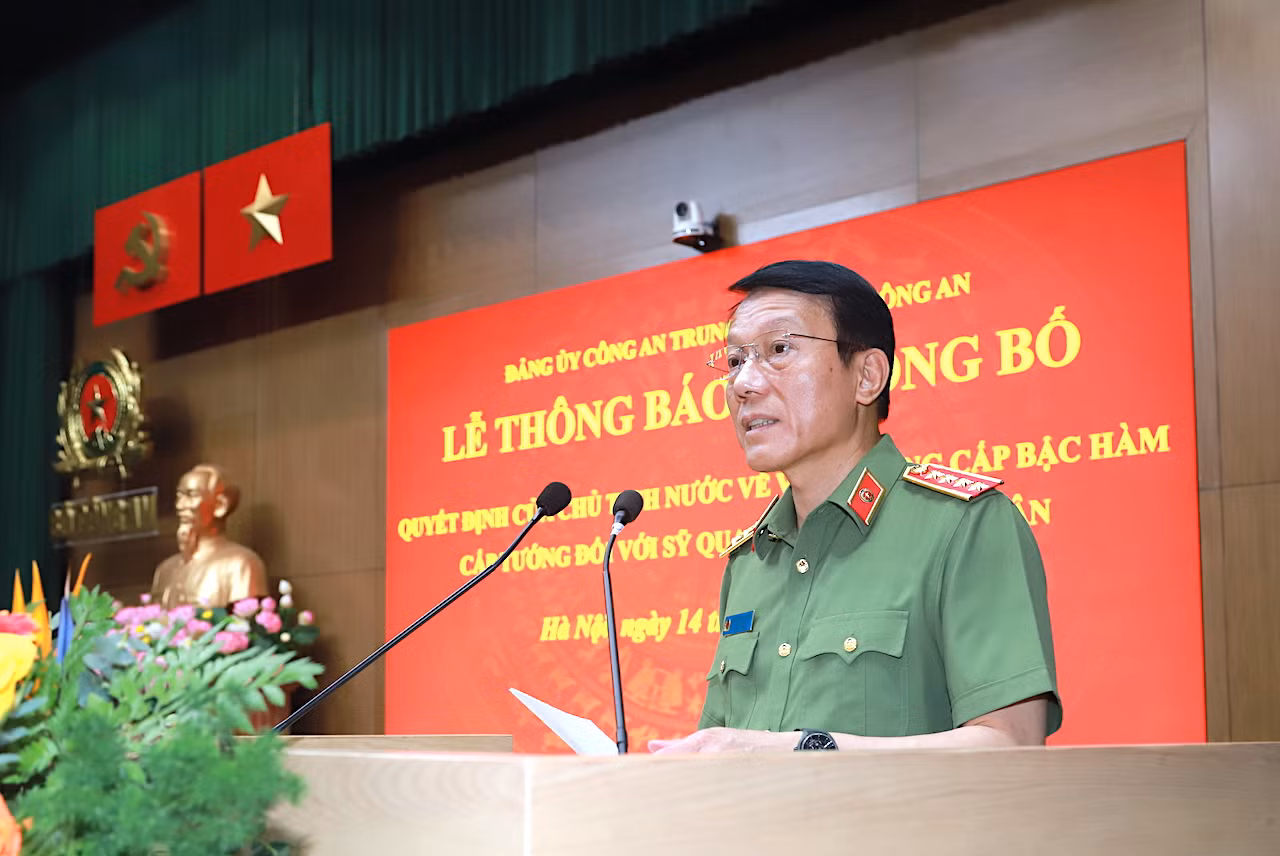 4 Thứ trưởng Bộ Công an được thăng cấp bậc hàm Thượng tướng, Trung tướng CAND -0