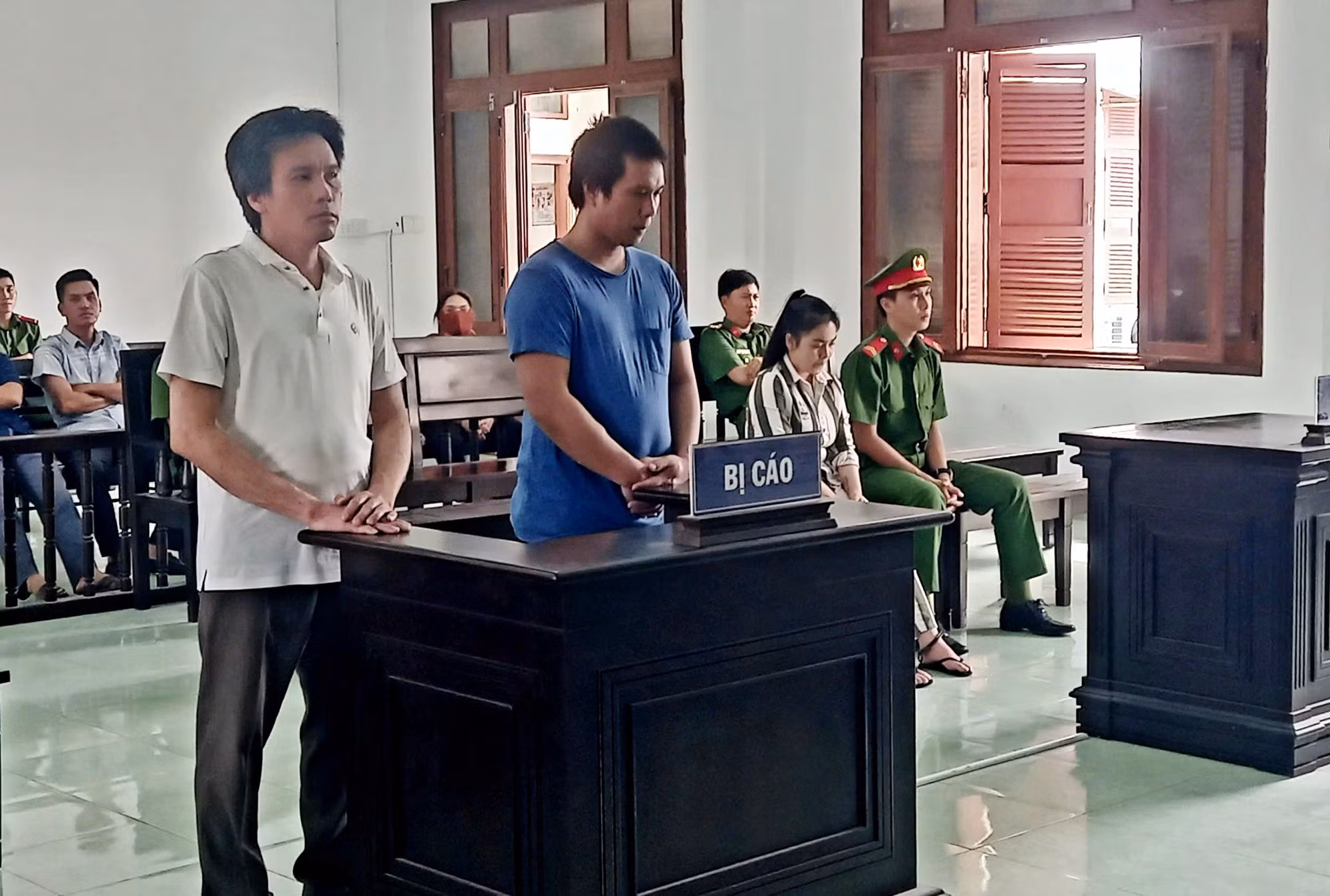 Vẽ chuyện “chạy án” để… lừa đảo, nguyên cán bộ kiểm tra đảng lãnh án 8 năm tù -0