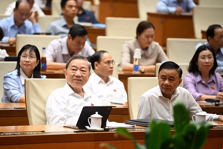 Quốc hội thông qua Nghị quyết lịch sử, cả nước sắp xếp thành 34 tỉnh, thành phố -0