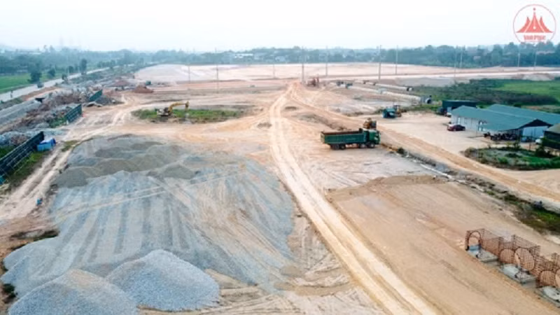 Vĩnh Phúc phấn đấu trở thành trung tâm sản xuất bán dẫn -0