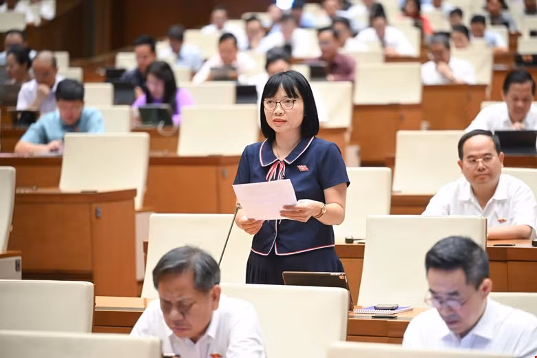 Miễn học phí là 