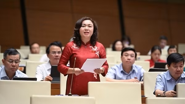 Miễn học phí là "luồng gió mới" động viên gia đình khó khăn yên tâm cho con em đến trường
