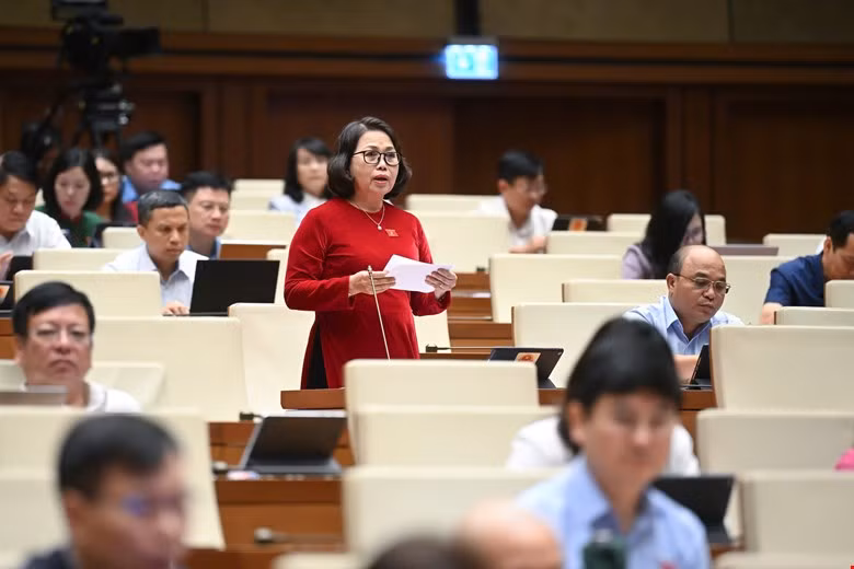 Miễn học phí là 