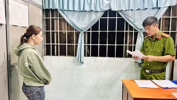 Mâu thuẫn từ chuyện dẫn thú cưng, 1 người thiệt mạng