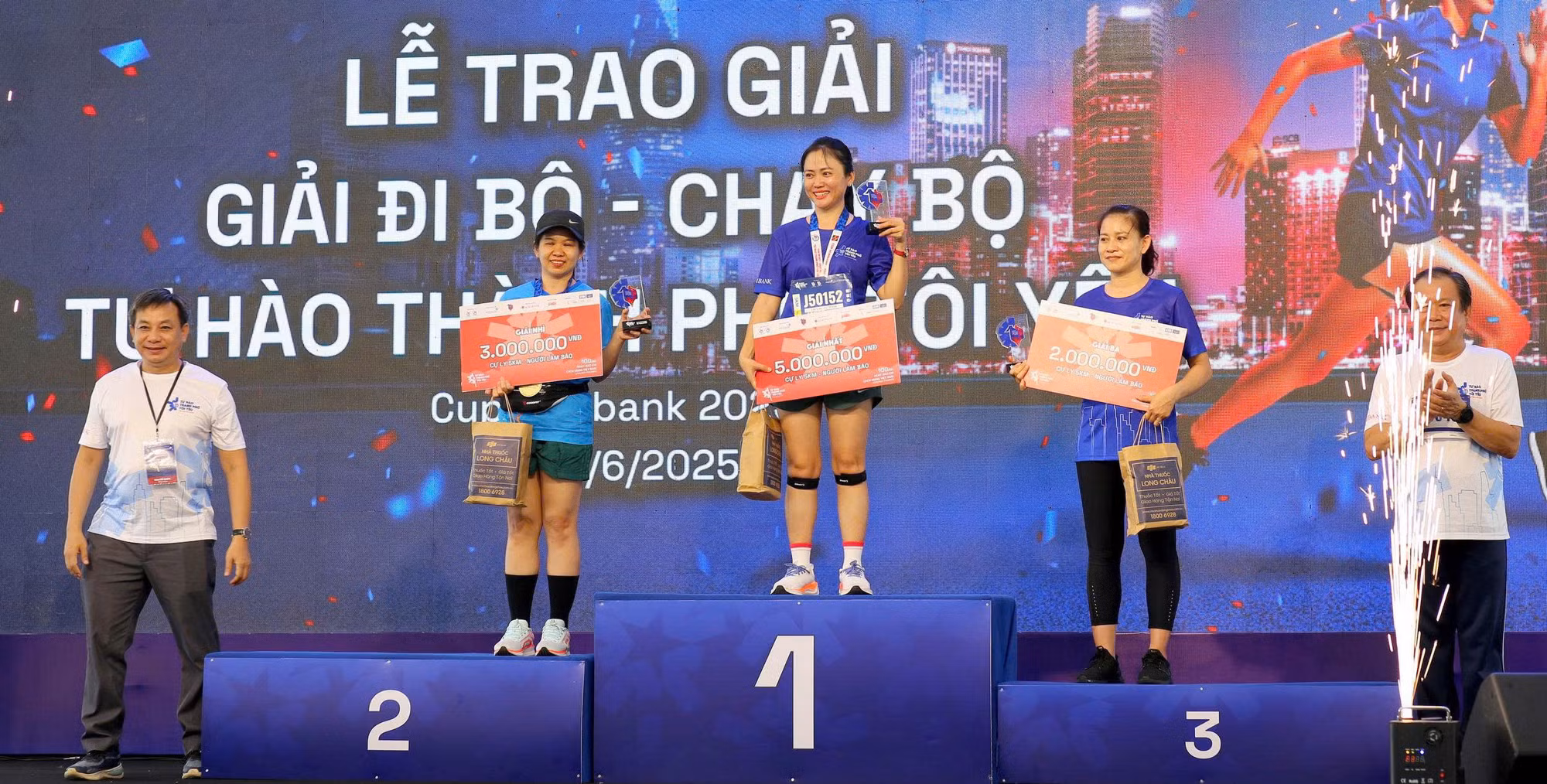 Số lượng người làm báo lớn nhất từ trước tới nay tham gia Giải đi bộ - chạy bộ “Tự hào thành phố tôi yêu” -4