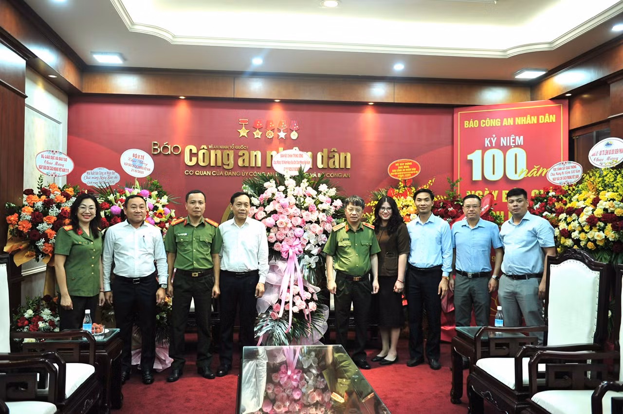 Phó Trưởng Ban Nội chính Trung ương Nguyễn Thanh Hải thăm, chúc mừng Báo CAND -0