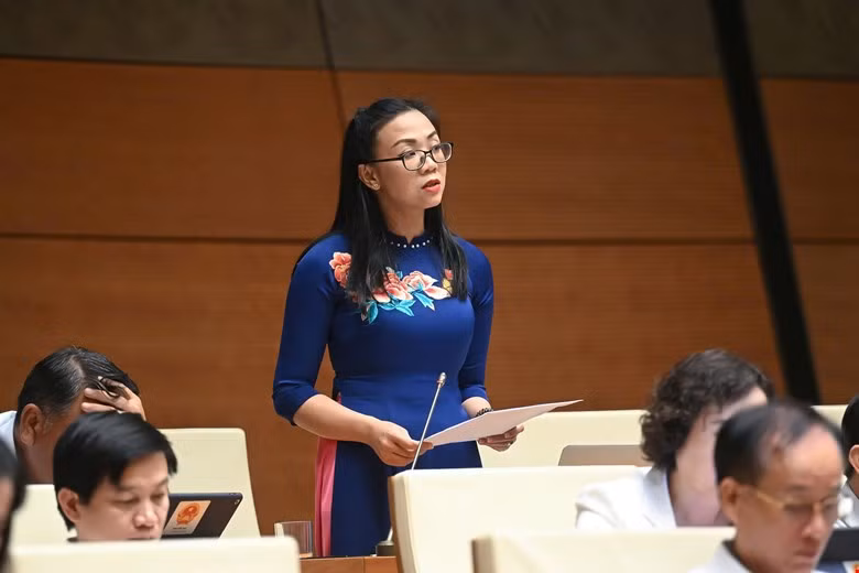 Miễn học phí là 