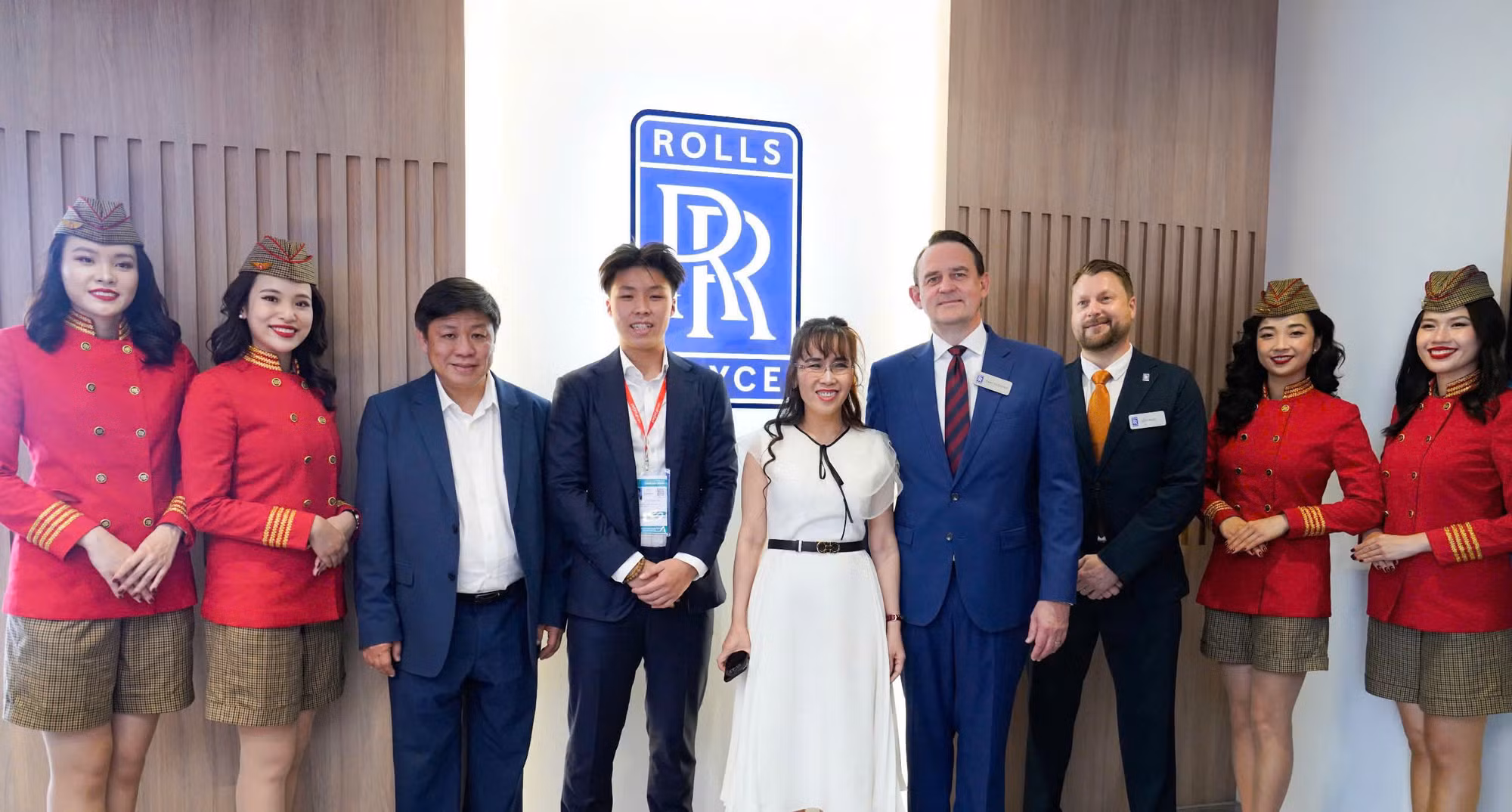 Vietjet ký đơn hàng mới 40 động cơ Trent 7000 với Rolls-Royce -0