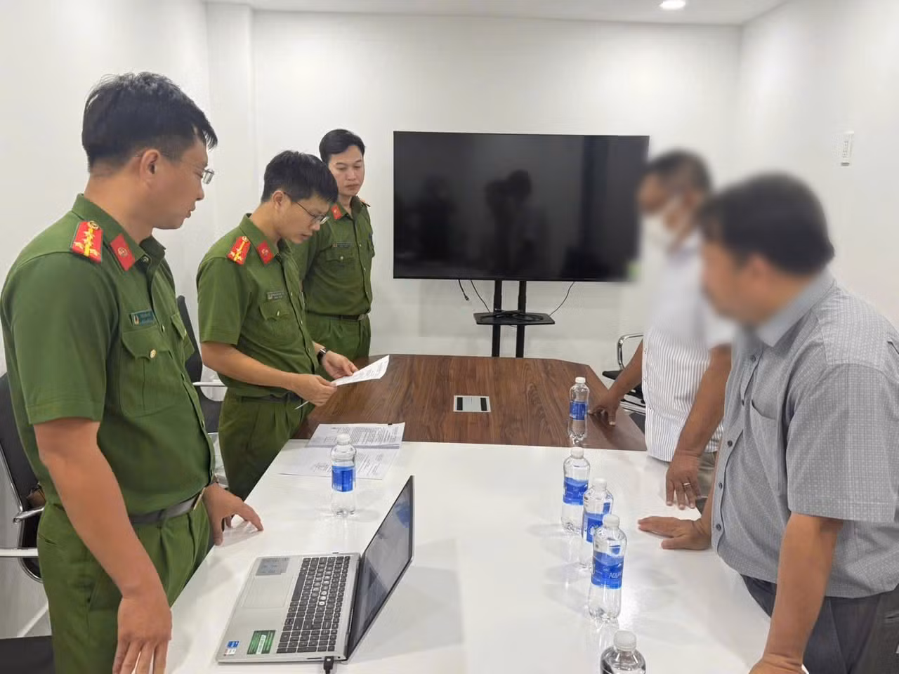 Khởi tố 17 bị can liên quan đến hành vi lập khống phiếu kết quả quan trắc môi trường -0