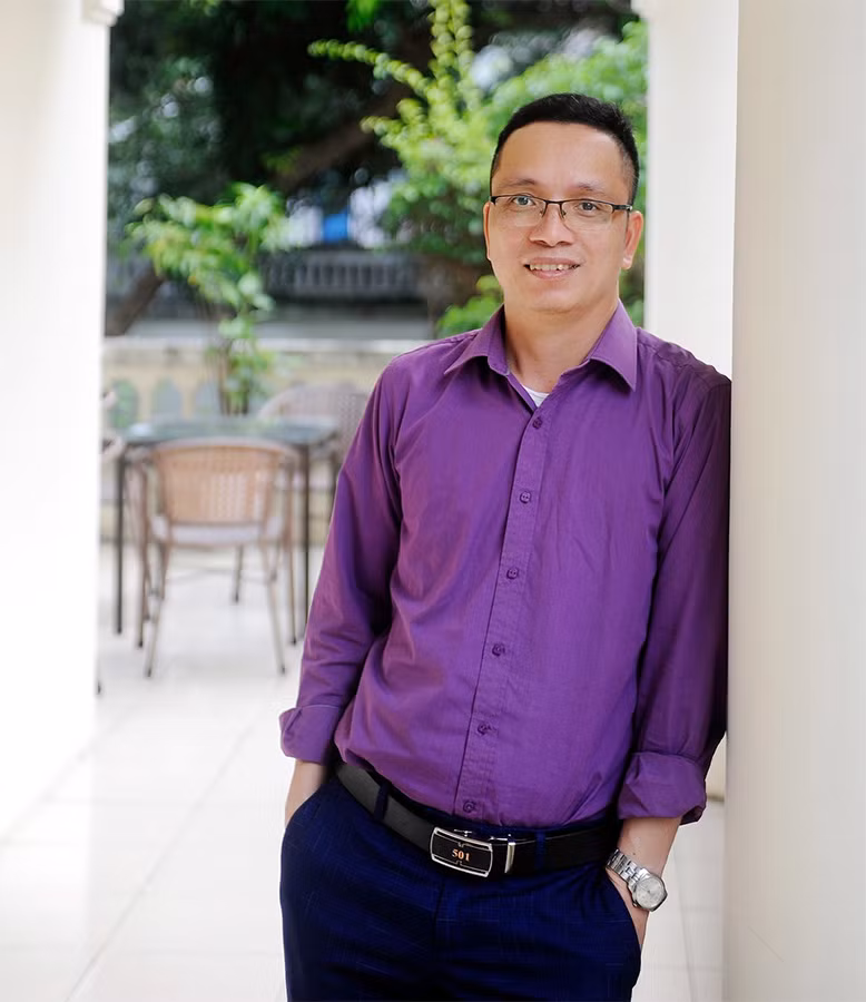 Nguyễn Văn Học: Đa mang và đắm đuối -0
