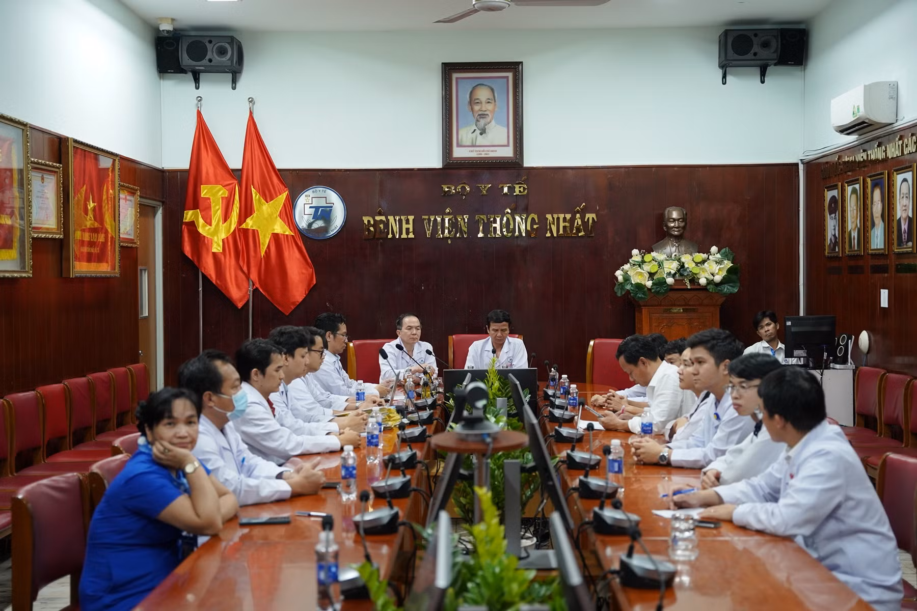 Người đàn ông chết não và 7 ca ghép tạng xuyên Việt ca hồi sinh 7 cuộc đời -0