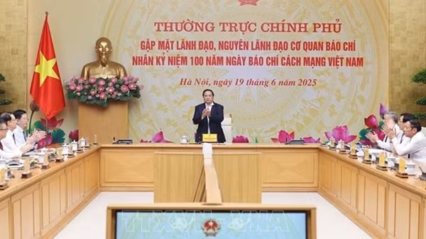 Thủ tướng: Chính phủ cảm ơn và luôn lắng nghe, chia sẻ, tạo điều kiện cho báo chí hoạt động thuận lợi