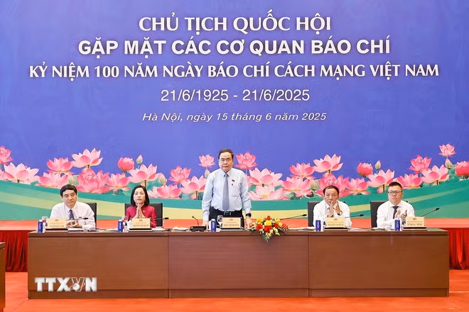 Báo chí đưa hơi thở cuộc sống, tâm nguyện của cử tri đến với nghị trường -0