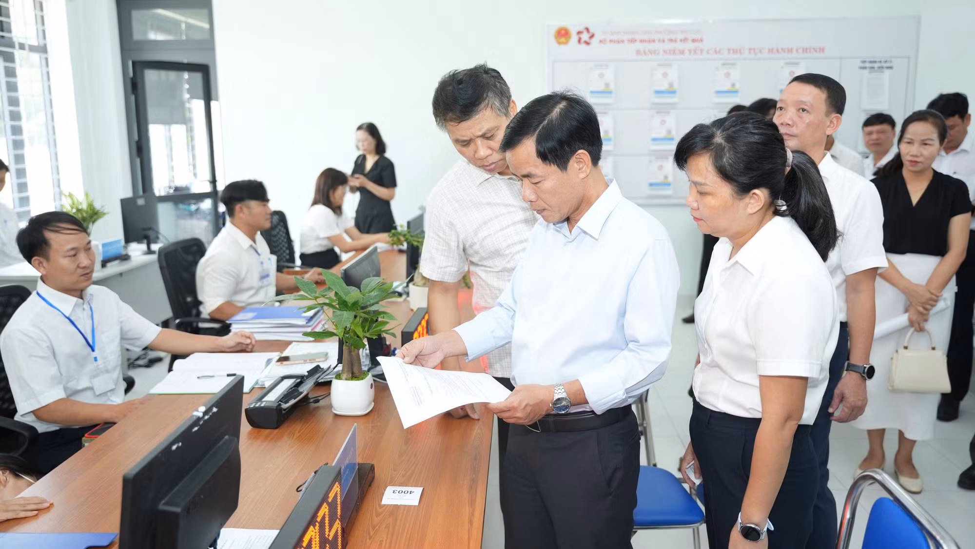 TP Huế còn 40 đơn vị hành chính cấp xã, người dân chưa cần thiết phải chuyển đổi giấy tờ -0