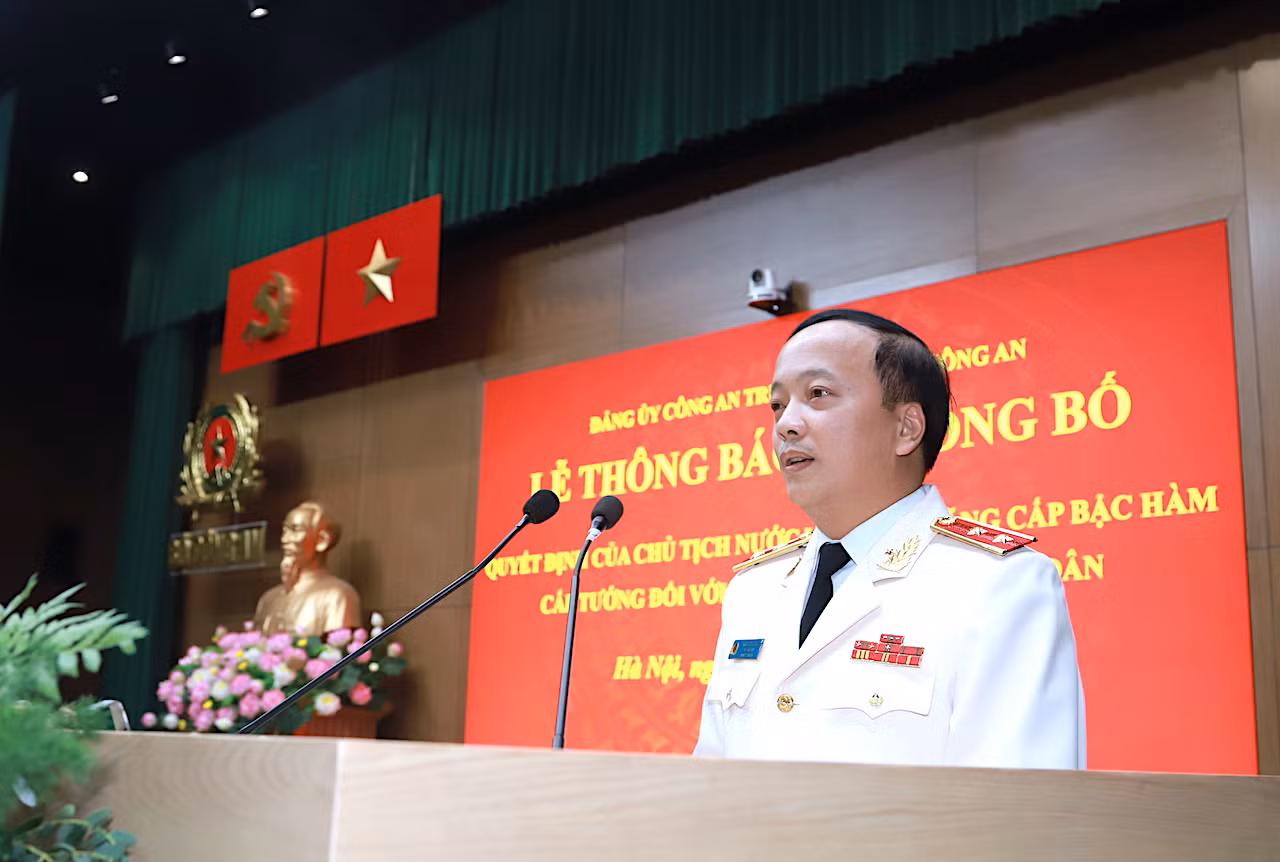 4 Thứ trưởng Bộ Công an được thăng cấp bậc hàm Thượng tướng, Trung tướng CAND -0