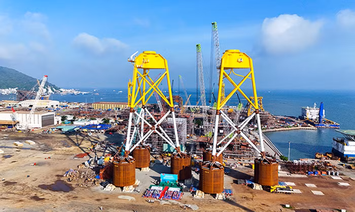 Hoàn thành 33 chân đế điện gió xuất khẩu – cột mốc quan trọng trong quá trình phát triển của Petrovietnam -1