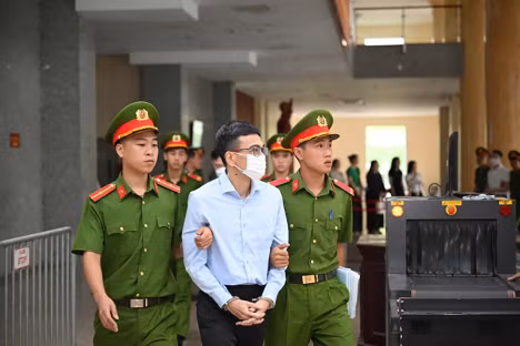 Sáng nay, cựu Chủ tịch FLC Trịnh Văn Quyết cùng 49 bị cáo hầu tòa phúc thẩm -0
