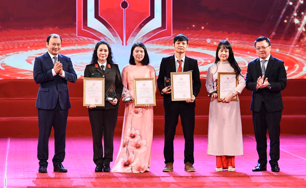 Báo CAND và những “mùa vàng” giải thưởng báo chí -8
