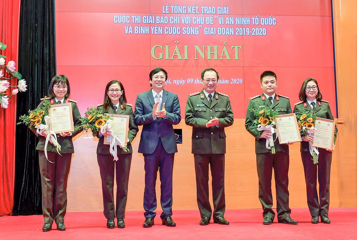 Báo CAND và những “mùa vàng” giải thưởng báo chí -7