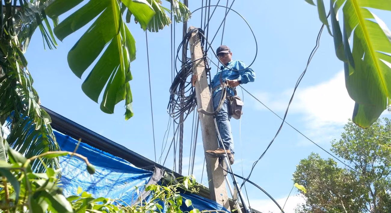 VNPT hỗ trợ khách hàng tại các tỉnh chịu ảnh hưởng bão Noru -0