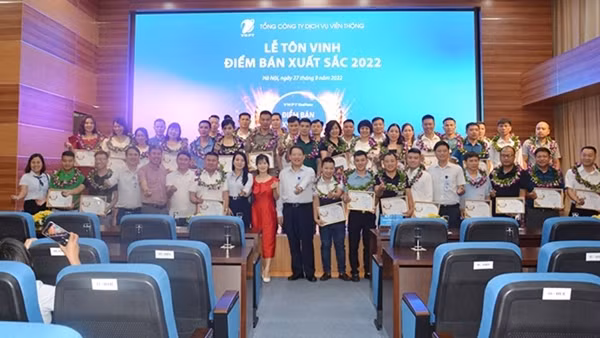VinaPhone tặng chuyến du lịch 5*, tri ân điểm bán xuất sắc trên toàn quốc