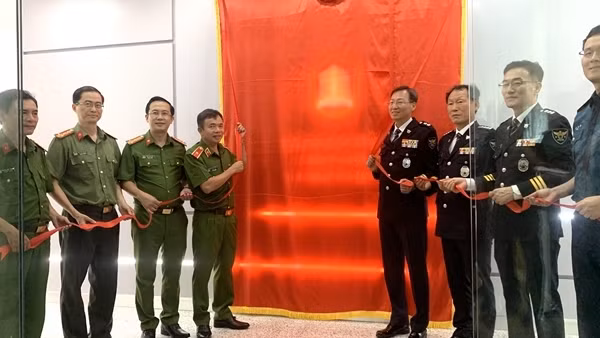 Khánh thành Phòng Thí nghiệm Giám định kỹ thuật số và điện tử