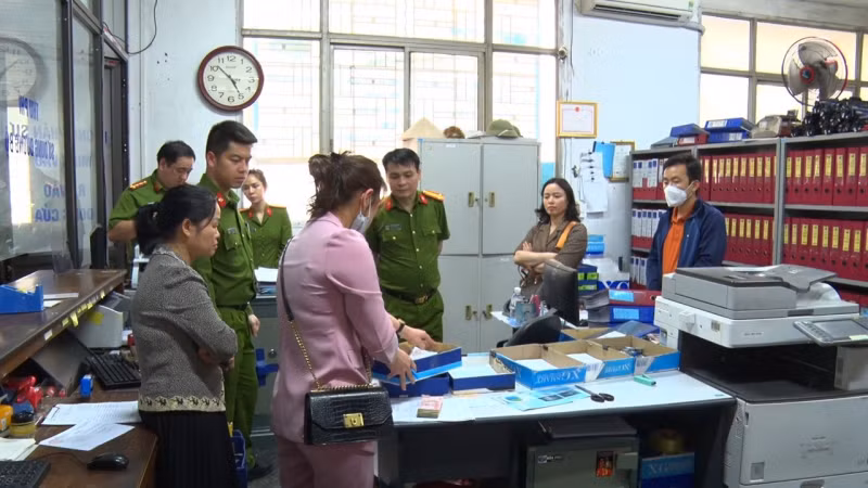 Khởi tố Giám đốc Công ty đăng kiểm xe cơ giới Lạng Sơn về tội nhận hối lộ