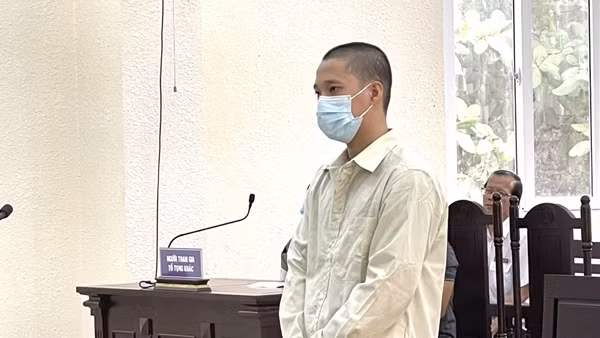 Kẻ cướp tài sản của tài xế xe ôm lãnh 15 năm tù