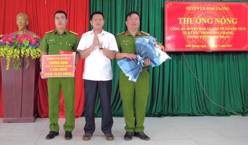 Nhiều tập thể, cá nhân thuộc Công an tỉnh Đắk Nông được các cấp khen thưởng -0