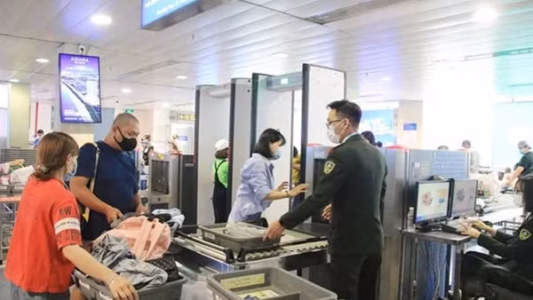 Lập tổ công tác liên ngành chống buôn lậu qua đường hàng không