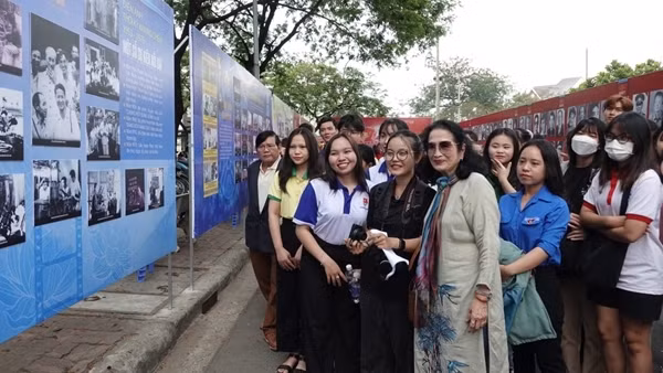 Khai mạc Triển lãm "Dấu ấn 70 năm Điện ảnh cách mạng Việt Nam”