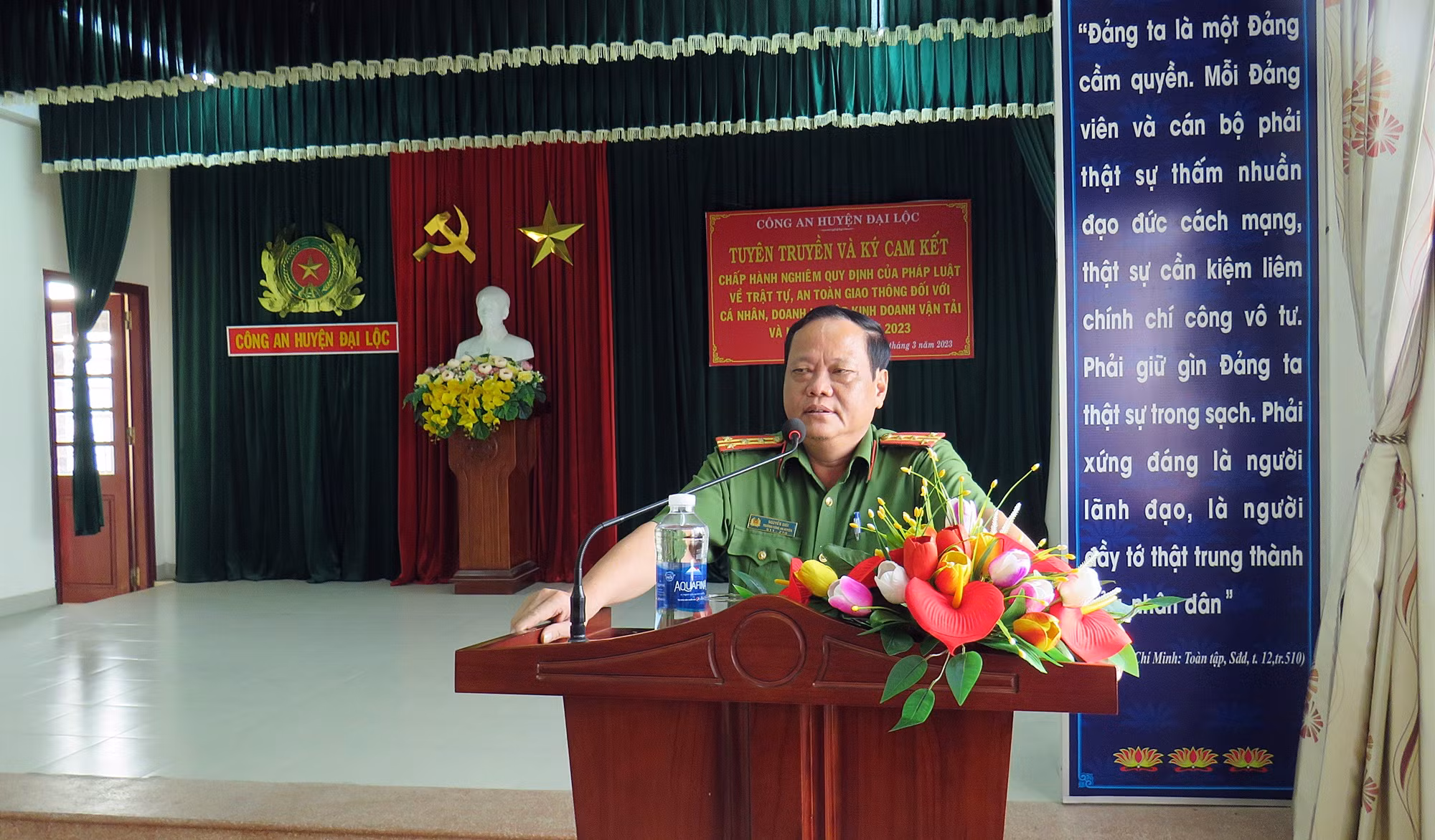 51 chủ phương tiện, chủ mỏ ký cam kết đảm bảo trật tự, an toàn giao thông -0