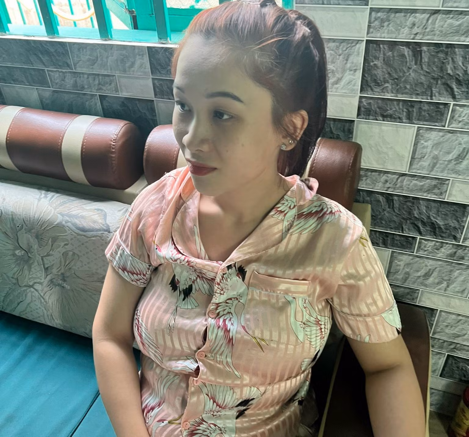 Tạm giữ hình đối tượng hành hạ, ngược đãi và ép bé 3 tuổi sử dụng ma túy -0