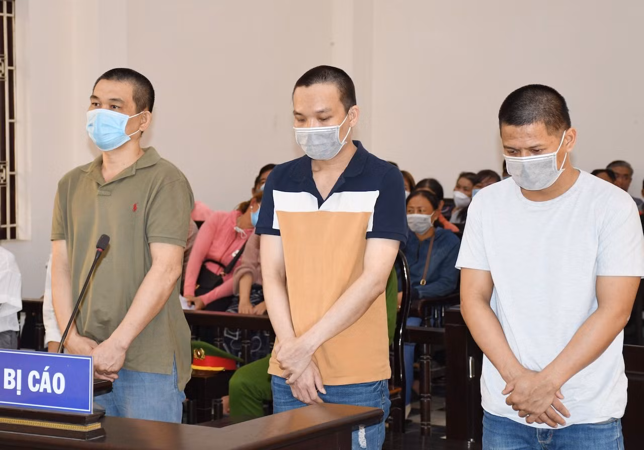 Xét xử người đàn ông bỏ thuốc lắc vào ly bia khiến một phụ nữ tử vong​​ -0