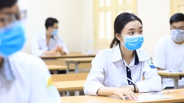 Cho phép bật điều hoà nhưng các phòng thi tốt nghiệp THPT 2022 phải mở cửa