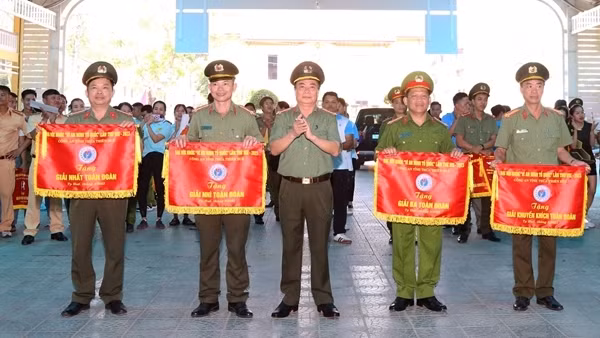 Công an Thừa Thiên-Huế bế mạc Đại hội khỏe vì An ninh Tổ quốc