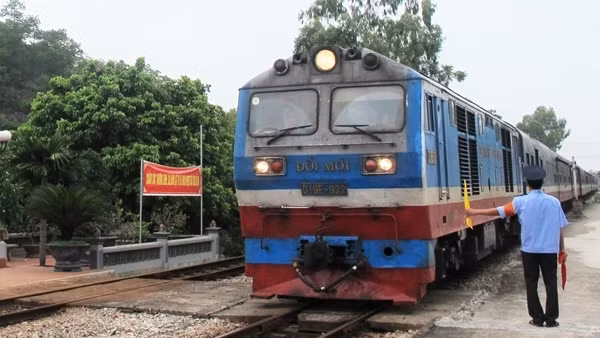 Đường sắt mở bán vé tàu hè tuyến Bắc - Nam, nhiều chính sách giảm giá