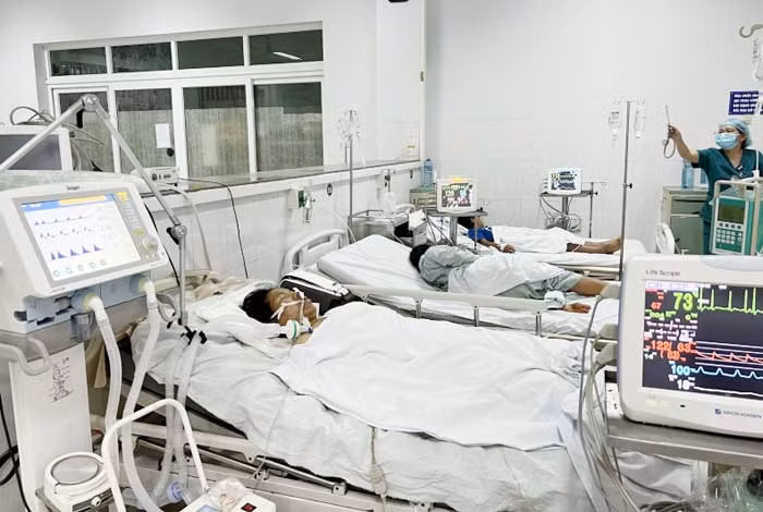 Cần hậu kiểm chặt chẽ với thực phẩm đóng hộp -0