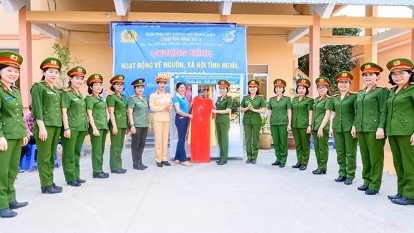 Phụ nữ khối Cảnh sát nhân dân tổ chức nhiều hoạt động ý nghĩa tại Kiên Giang