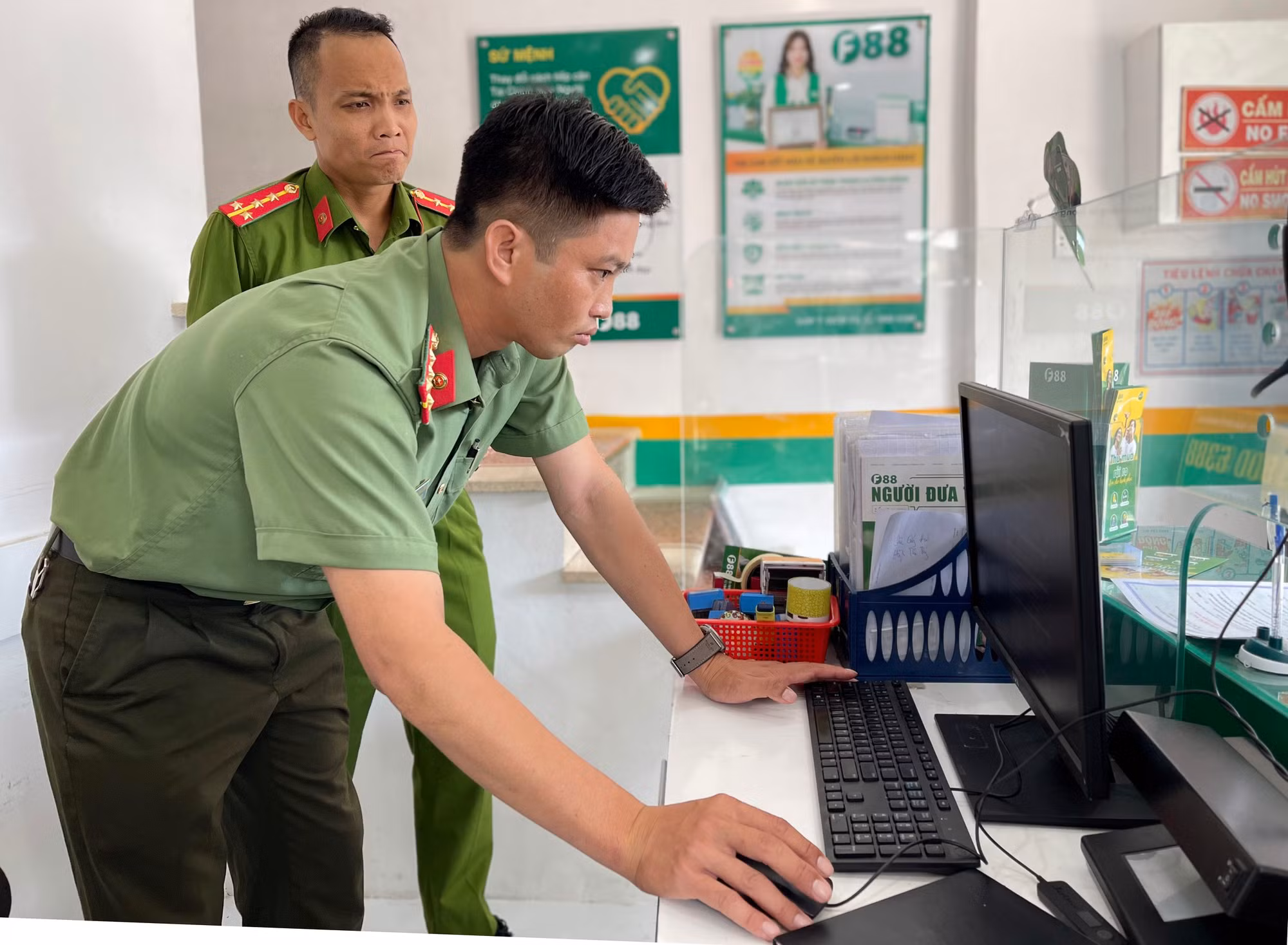Công an Kiên Giang kiểm tra 4 địa điểm kinh doanh của F88 tại Rạch Giá -0