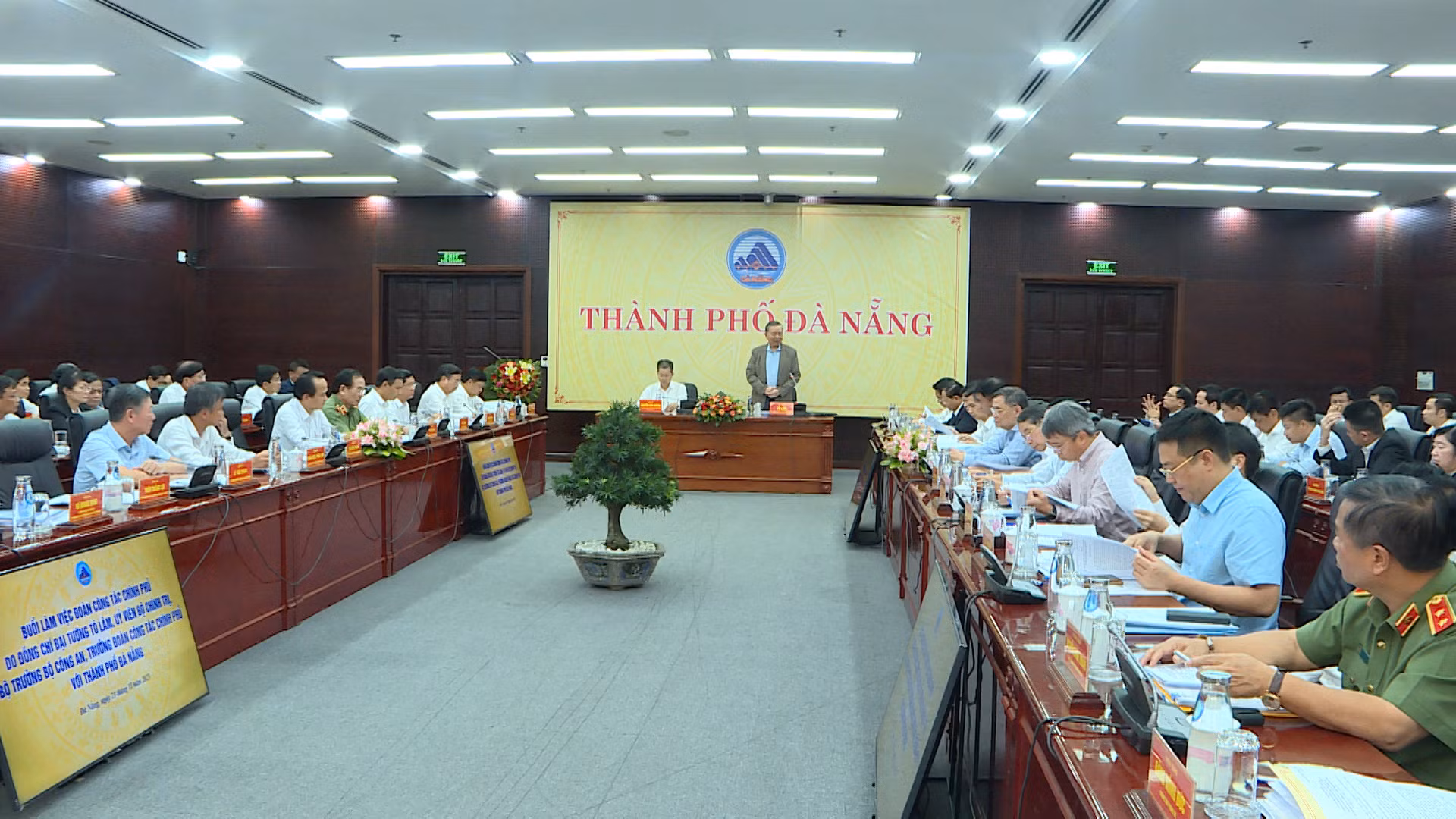 Bộ trưởng Tô Lâm trưởng đoàn Công tác Chính phủ làm việc với TP Đà Nẵng -0