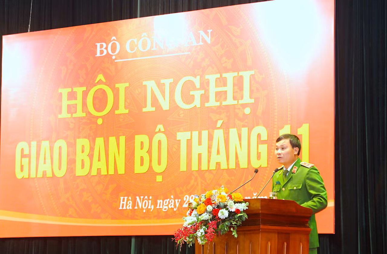 Hội nghị giao ban Bộ -1