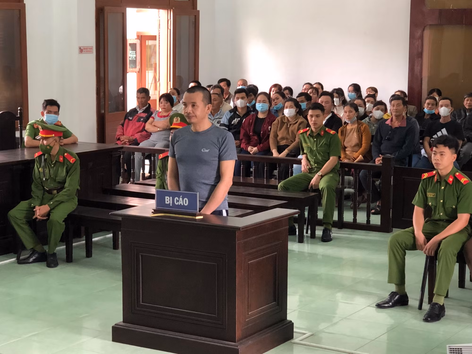 Bị thách thức, chủ nợ sát hại con nợ lĩnh 9 năm tù -0