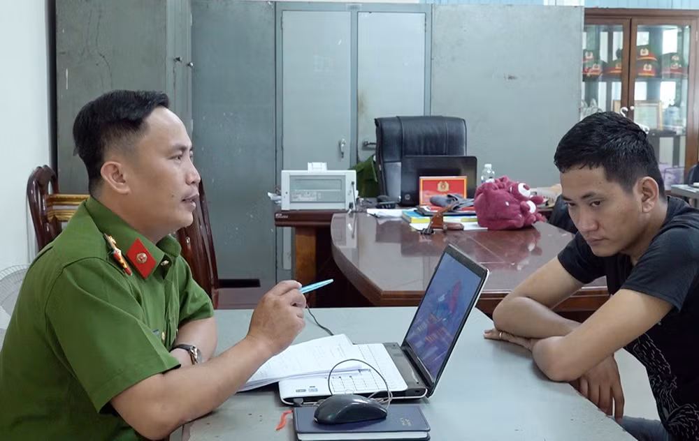 Bắt nhóm đối tượng mua bán, tổ chức sử dụng ma túy -0