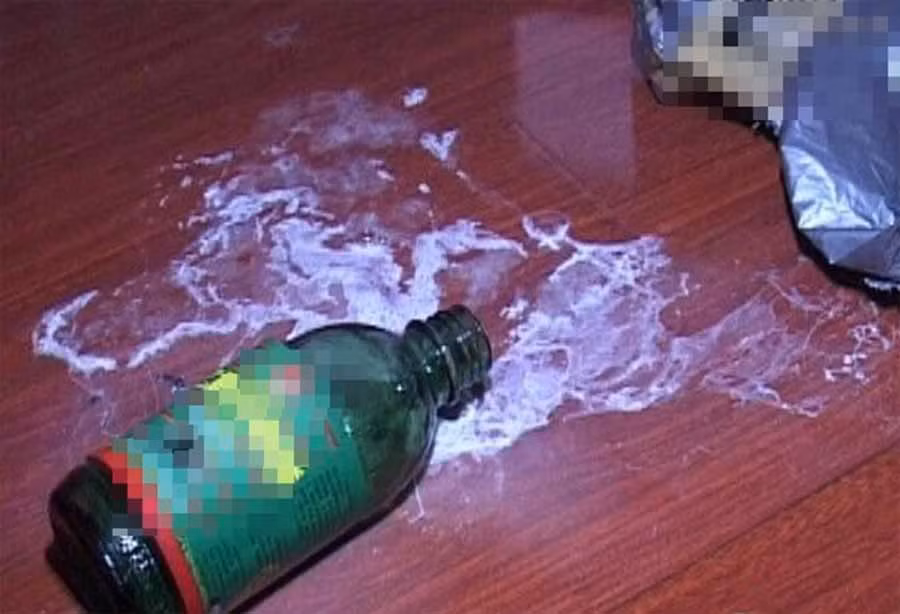 Mâu thuẫn tình cảm, rủ người tình đến nhà nghỉ rồi dùng súng ép uống thuốc tự tử -0