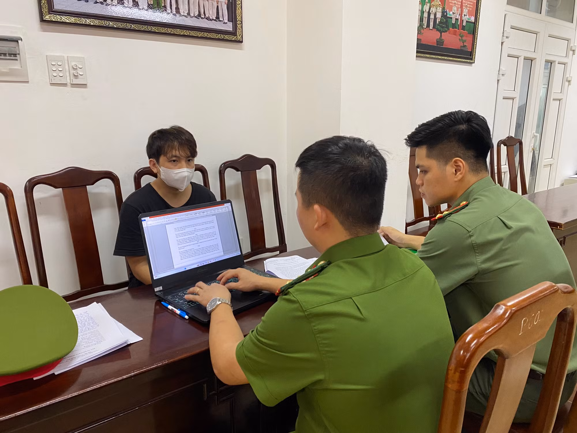 Bắt “hacker” tấn công mạng máy tính của một doanh nghiệp tại Huế -0