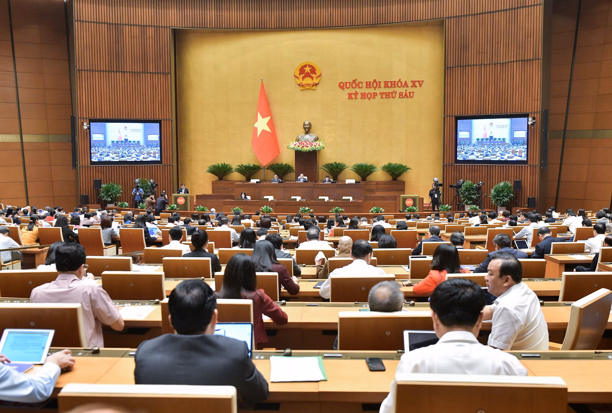 Người dân không cần bổ sung thông tin về mống mắt cho đến khi đổi thẻ căn cước -0