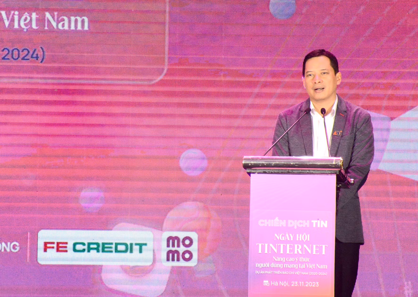 Chung sức trong cuộc chiến chống tin giả -0