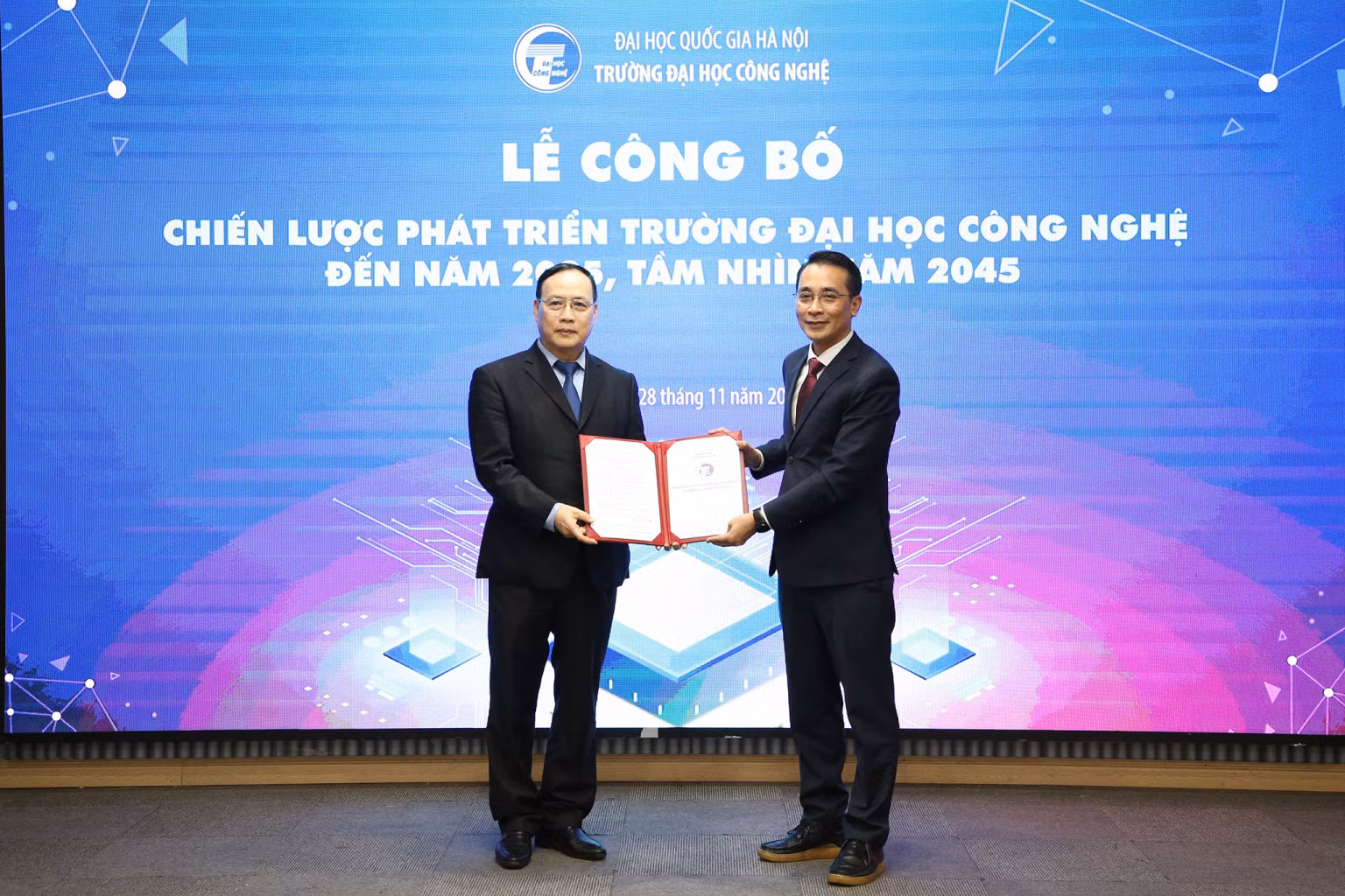 Trường ĐH Công nghệ phấn đấu xếp hạng một số lĩnh vực lọt vào top 200 thế giới -0