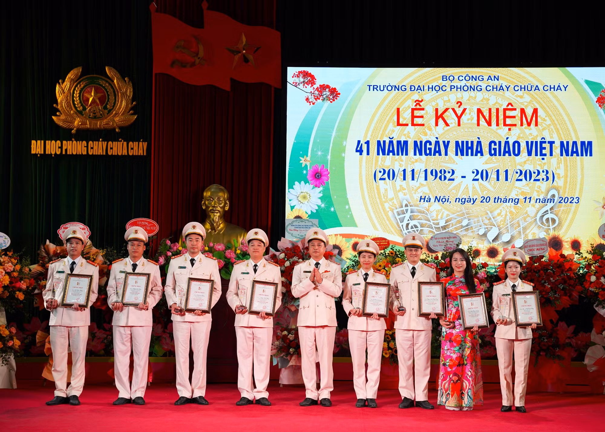 Trường Đại học Phòng cháy chữa cháy kỷ niệm Ngày Nhà giáo Việt Nam -0